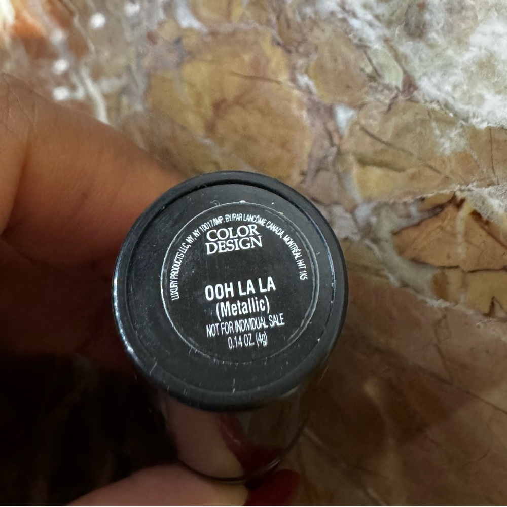 Estee Lauder Ooh La La Metallic Lipstick - Picture 2 of 2